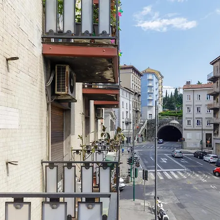 Tra I Mari Di Salgari In Centro A
